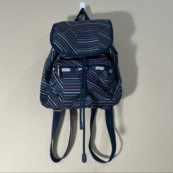 LESPORTSAC-Small Edie Drawstring Backpack Bag In Floral Euphoria EUC Daily Use - Picture 1 of 9